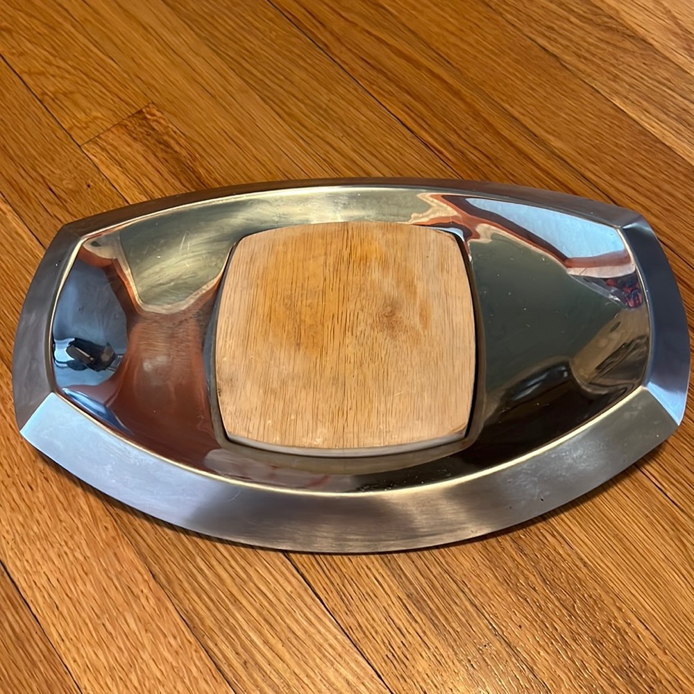 Yamazaki Signature Collection Wood & Metal Cheese Board